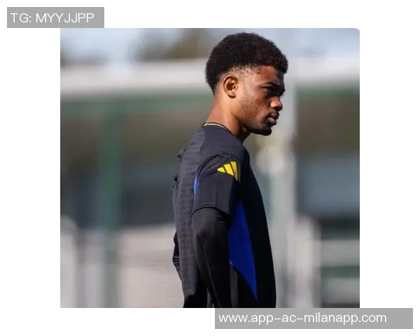 利桑德罗随队训练状态回暖预计十月底前重返赛场