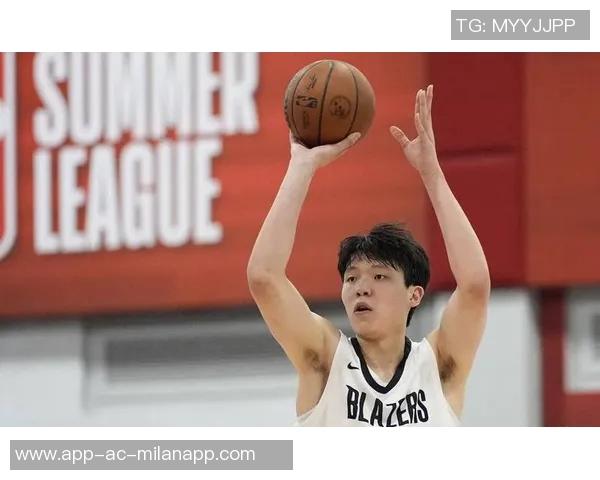 杨瀚森英语水平提升缓慢夏季联赛依赖克里斯翻译沟通 杨瀚森英语水平提升缓慢夏季联赛依赖克里斯翻译沟通