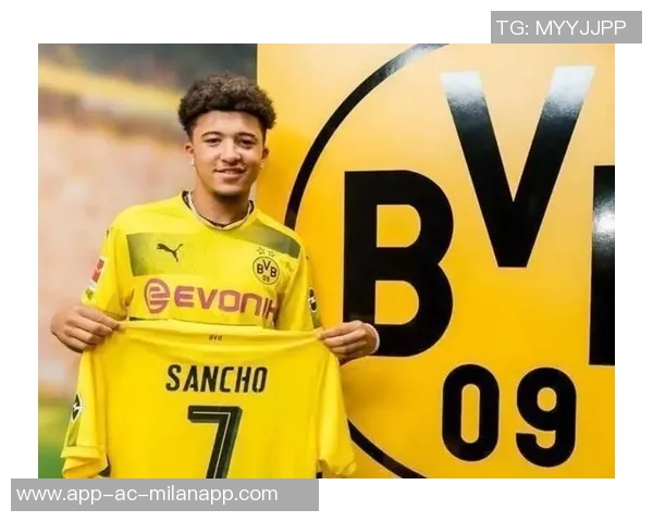 多特蒙德迎来新血液三名U17小将参与训练17岁后腰卡巴有望首秀德甲 多特蒙德迎来新血液三名U17小将参与训练17岁后腰卡巴有望首秀德甲